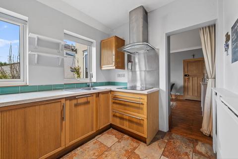 3 bedroom semi-detached house for sale, Oxford Street, Kettering NN16