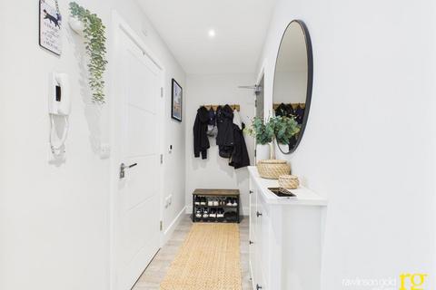 1 bedroom flat for sale, Queens House, Harrow