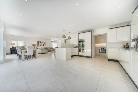 4 bedroom detached house for sale, Orchard Road, Pratts Bottom, Orpington