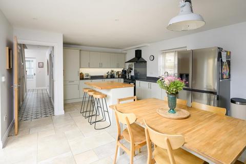 4 bedroom detached house for sale, High Road, Ashton Keynes, Swindon, Wiltshire, SN6