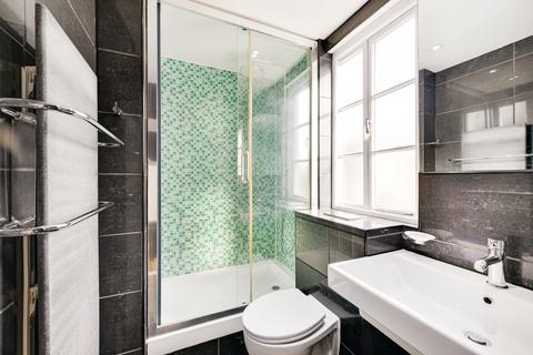 Studio to rent, Lowndes Street, Knightsbridge, London