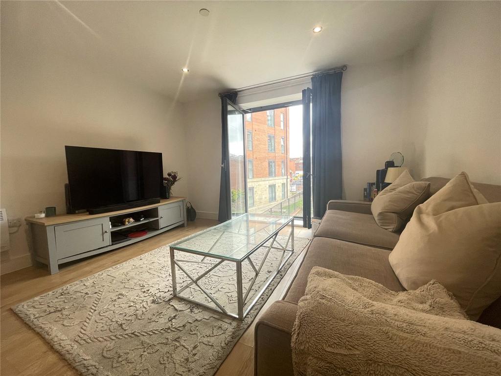 21 Leylands House3