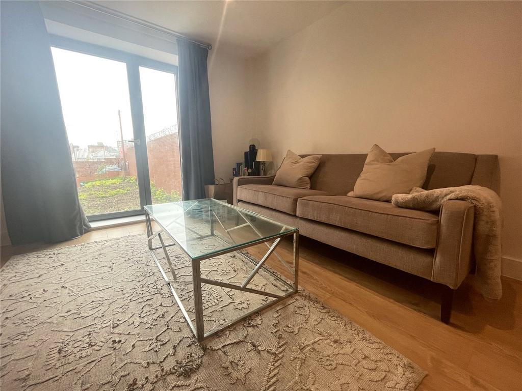 21 Leylands House5