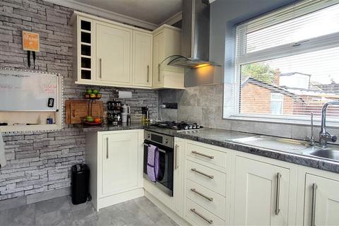104 Bedfont Close, Feltham, TW14 8LF