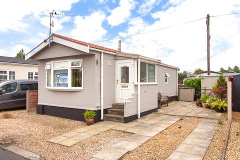 1 bedroom mobile home for sale, Primrose Drive,  Poulton-le-Fylde, FY6