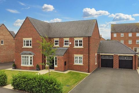 5 bedroom detached house for sale, Tulip Close, Billingham