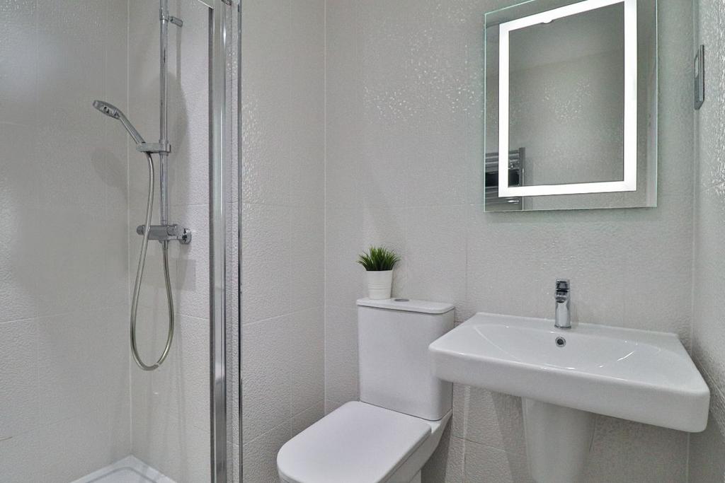 En-suite 2