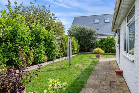 3 bedroom detached house for sale, Bevendean Avenue, Saltdean, BN2