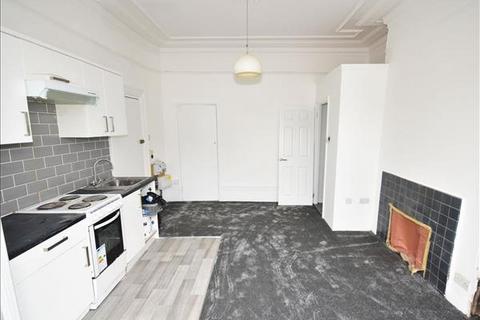 Studio to rent, 47 Poppleton Road, London E11