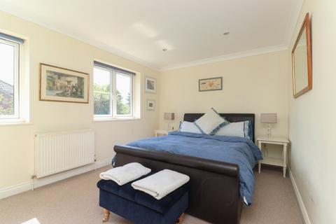 2 Walnut Mews, Birchington, CT7 9SY