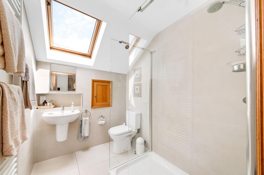 Bedroom one en suite