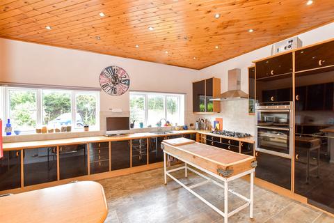 4 bedroom detached house for sale, Bowcombe Road, Newport, Isle of Wight