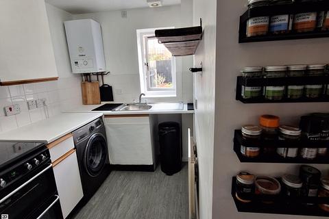 1 bedroom flat for sale, Blake Close, London, W10