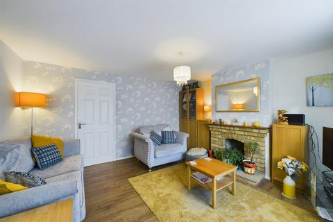 15a Lyne Way, Hemel Hempstead, HP1 3PL