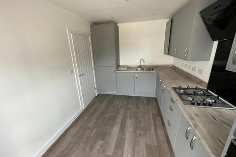 4 bedroom semi-detached house to rent, Waun Fawr, Swansea SA6