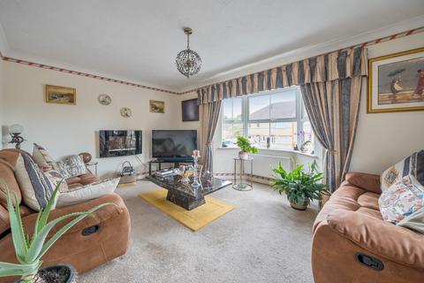 3 bedroom detached house for sale, Gardenia Drive, Titchfield Common, Hampshire, PO15