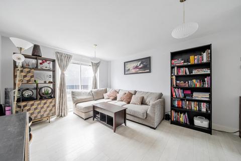 2 Proctor Close, Mitcham, CR4 2GX