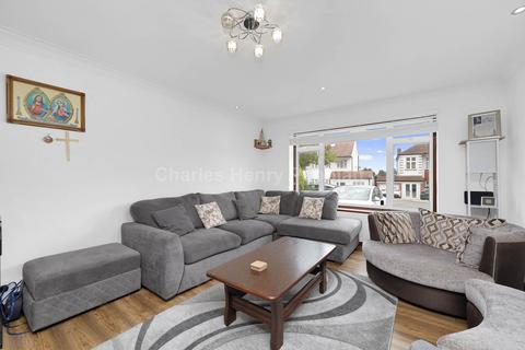 3 bedroom semi-detached house for sale, Belgrave Gardens, London, N14