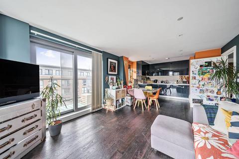 2 bedroom flat for sale, West Carriage House, Woolwich Riverside, London, SE18