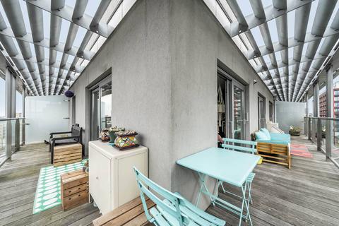 2 bedroom flat for sale, West Carriage House, Woolwich Riverside, London, SE18