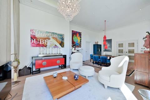 3 bedroom flat to rent, Chambers Park Hill, Copse Hill, London, SW20