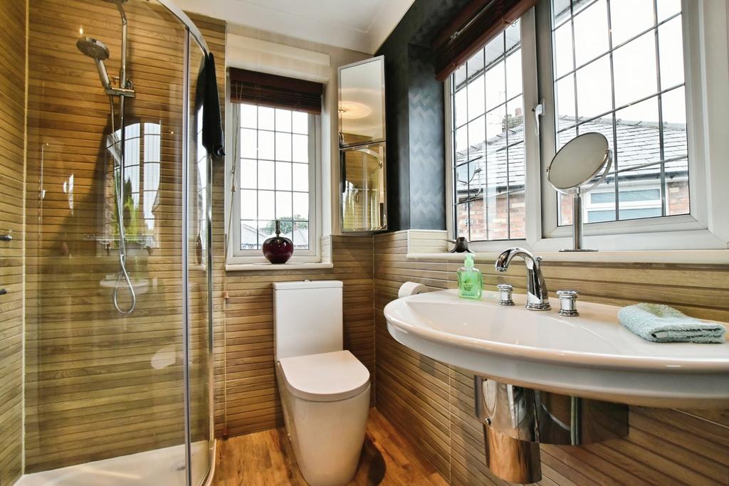 Ensuite