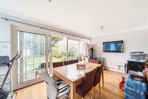 4 bedroom semi-detached house for sale, Bush Hill Road, Middlesex HA3