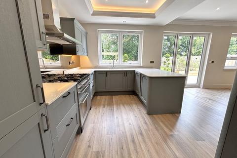 undefined, Parc Y Neuadd, Carmarthen SA31