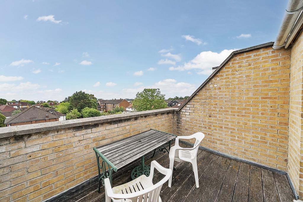 1329565-10-687f75...