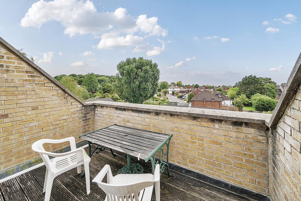 1329565-12-687f75...