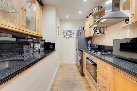 1 bedroom maisonette to rent, Mallinson Road, Battersea, London