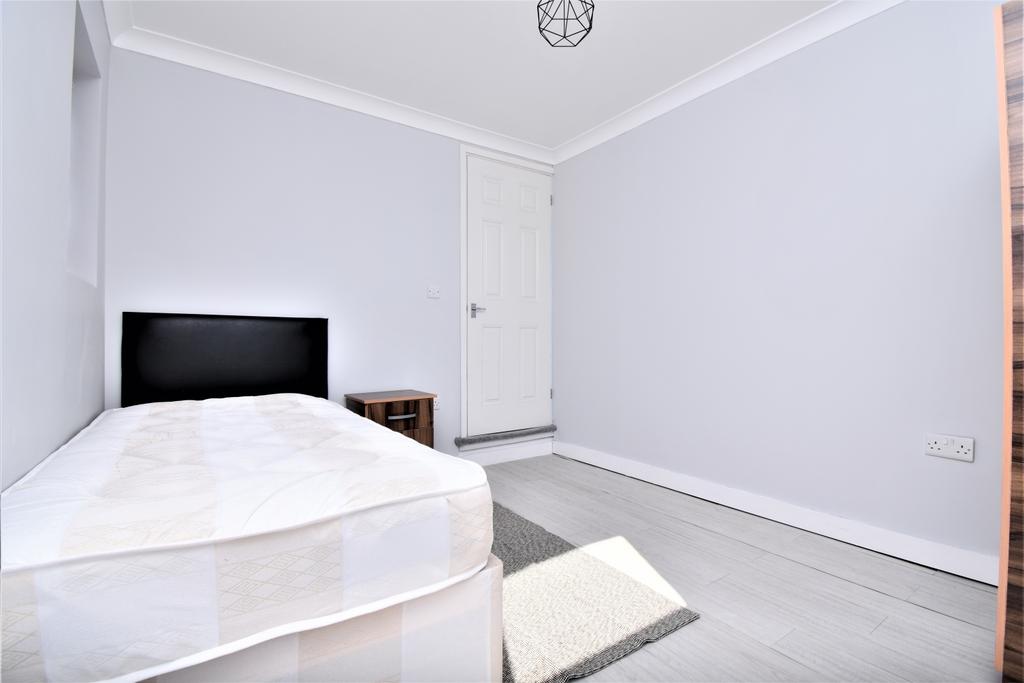 Bedroom 4x2