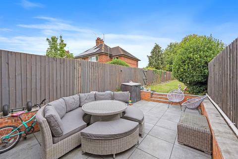 undefined, Broadway, Kettering NN15