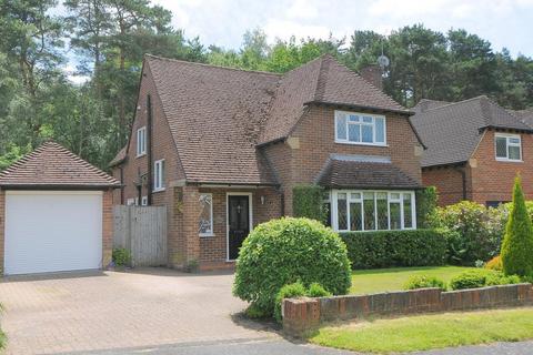 3 bedroom detached house to rent, Longdown, Hampshire GU52