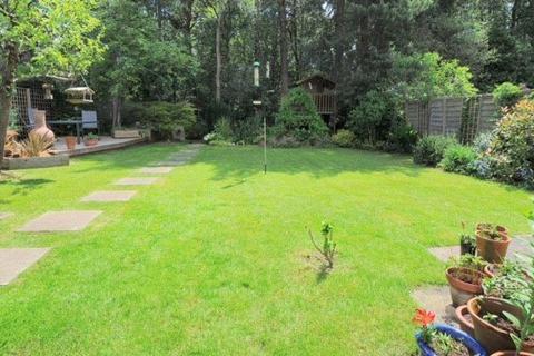 3 bedroom detached house to rent, Longdown, Hampshire GU52