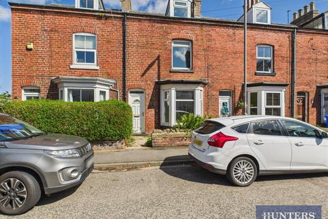 3 bedroom terraced house for sale, West Avenue, Filey