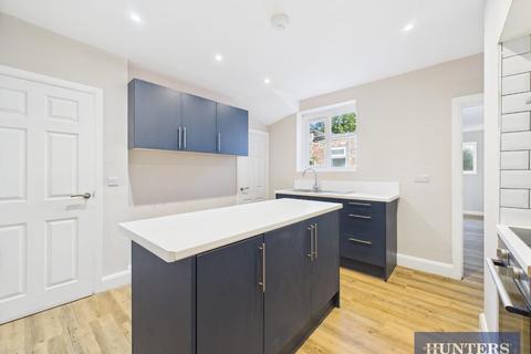 3 bedroom terraced house for sale, West Avenue, Filey