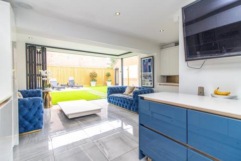 29 Cooper Crescent, Whetstone, Leicester, LE8 6AF