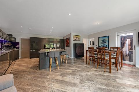 5 bedroom semi-detached house for sale, Willington Road Cople Bedford, Bedfordshire, MK44 3TL