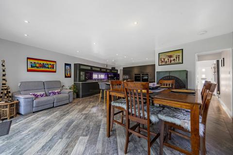 5 bedroom semi-detached house for sale, Willington Road Cople Bedford, Bedfordshire, MK44 3TL