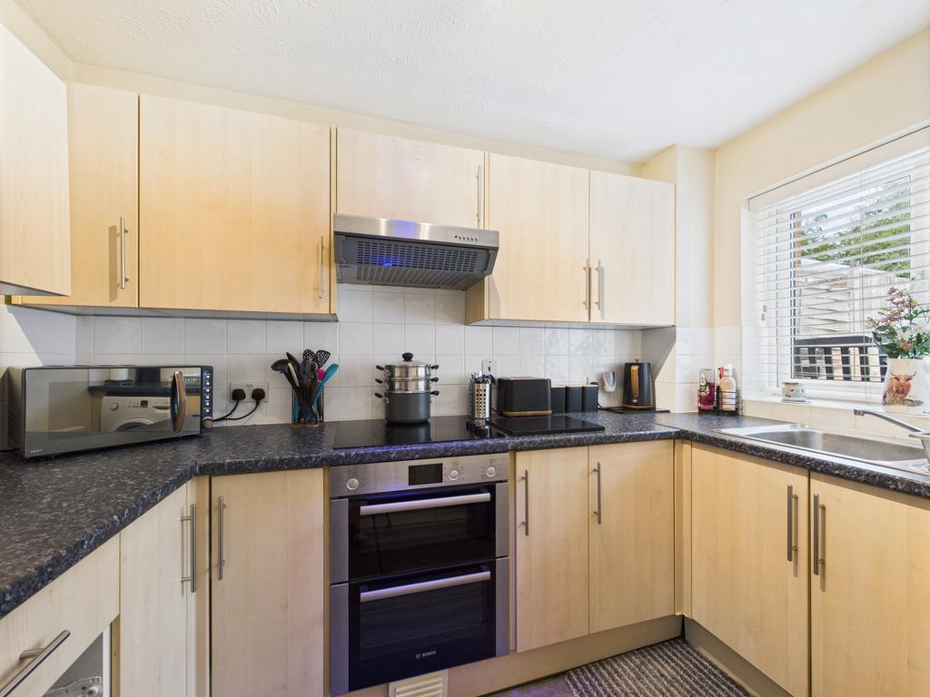 Cam01354 g0 pr0570 still006