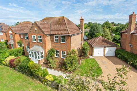 9 Ealham Close, Canterbury, CT4 7BW