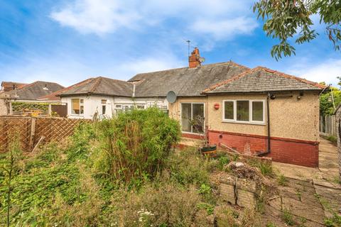 2 bedroom semi-detached bungalow for sale, Cookridge Drive, Leeds, West Yorkshire, LS16