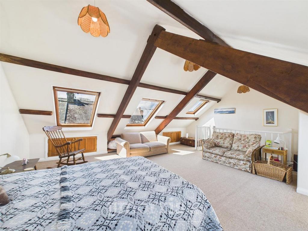 Studio/Loft Room