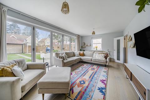 undefined, Wheatsheaf Close, North Waltham, Basingstoke, Hampshire, RG25