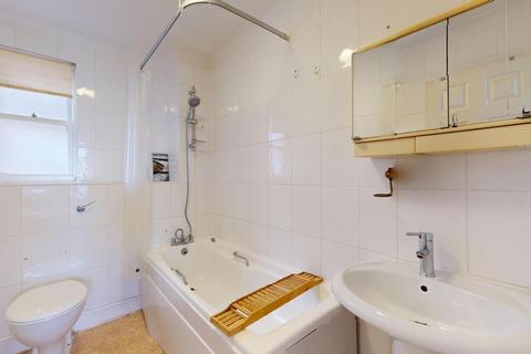 3 bedroom apartment to rent, Pied Bull Court Galen Place LONDON WC1A 2JR