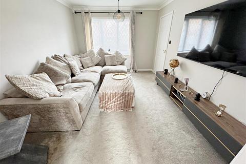 2 bedroom semi-detached house for sale, Beck Walk, Cleethorpes, N.E. Lincs, DN35 0SW