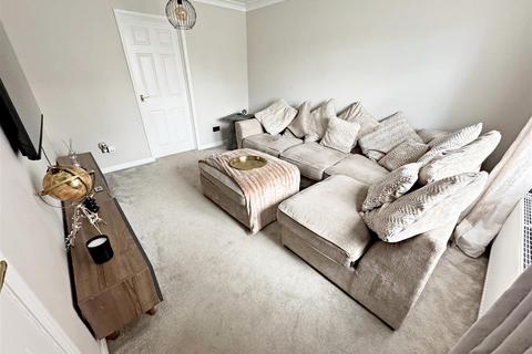 2 bedroom semi-detached house for sale, Beck Walk, Cleethorpes, N.E. Lincs, DN35 0SW
