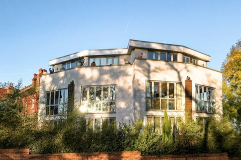 2 bedroom flat for sale, Underhill Road, East Dulwich, London, SE22