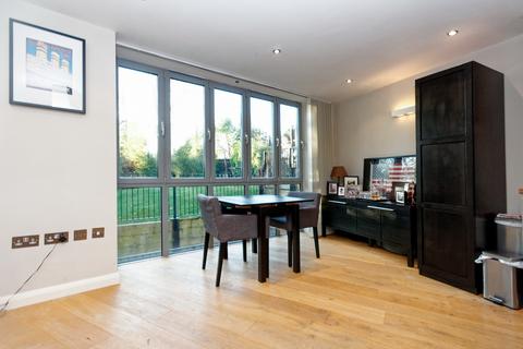2 bedroom flat for sale, Underhill Road, East Dulwich, London, SE22